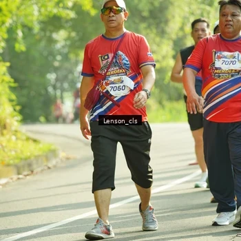 Runner Photo 5976154