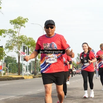 Runner Photo 5976220