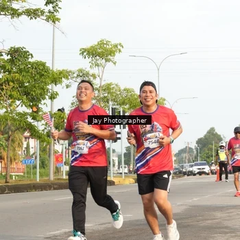 Runner Photo 5976329