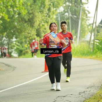 Runner Photo 5976614