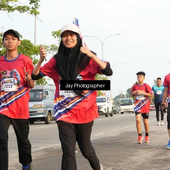 Runner Photo 5976703