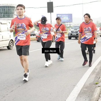 Runner Photo 5977308