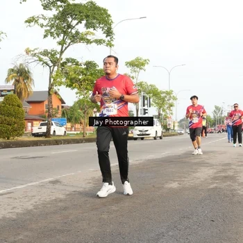 Runner Photo 5977416