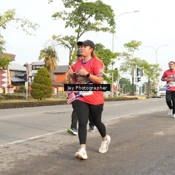Runner Photo 5977435