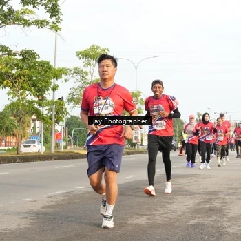 Runner Photo 5977976