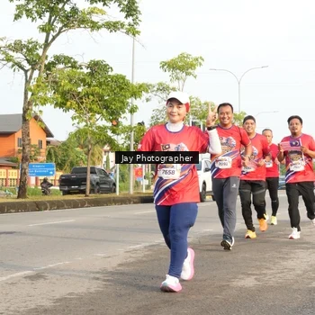 Runner Photo 5978746
