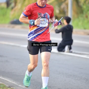 Runner Photo 5978755