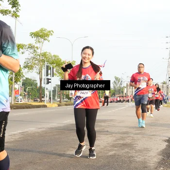 Runner Photo 5979343
