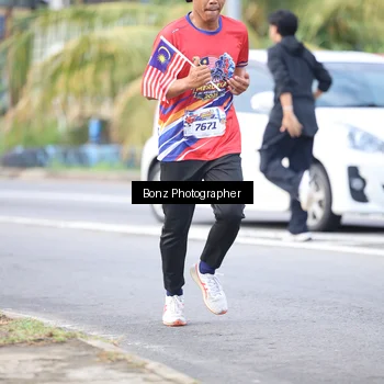 Runner Photo 5979576