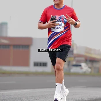 Runner Photo 5979945