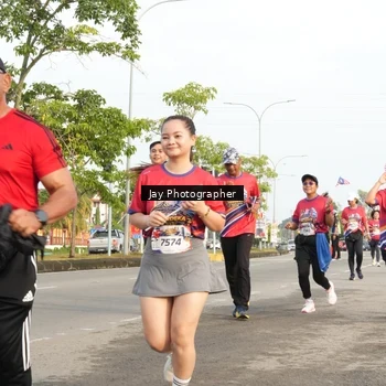 Runner Photo 5980075