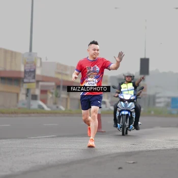 Runner Photo 5980235