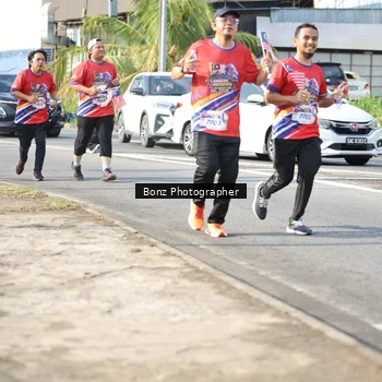 Runner Photo 5981062