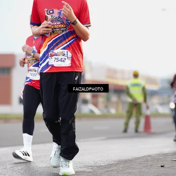 Runner Photo 5981114