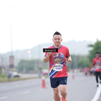 Runner Photo 5981135