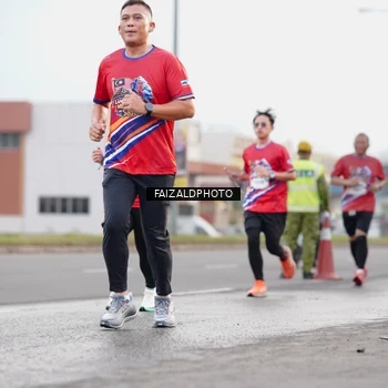Runner Photo 5981184