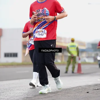 Runner Photo 5981185