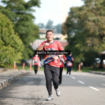 Runner Photo 5981291