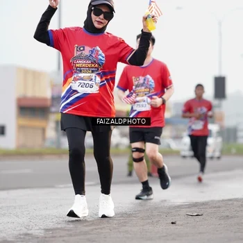 Runner Photo 5981369