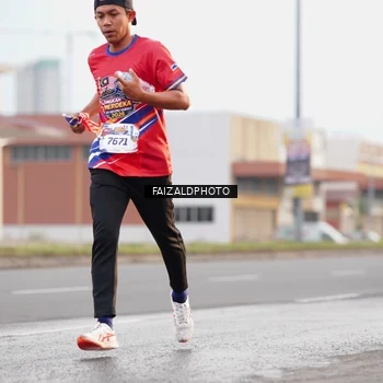 Runner Photo 5981380
