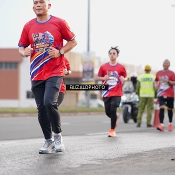 Runner Photo 5981387