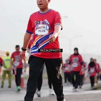 Runner Photo 5982055