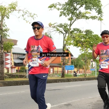 Runner Photo 5982123