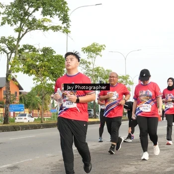 Runner Photo 5982136