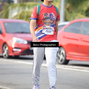 Runner Photo 5982315
