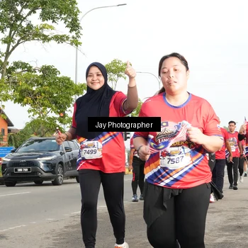 Runner Photo 5982346