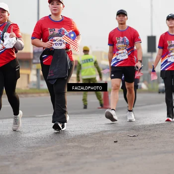 Runner Photo 5982348