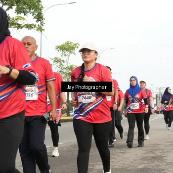 Runner Photo 5982351