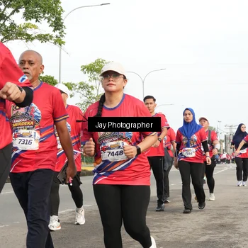 Runner Photo 5982355