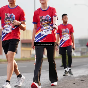 Runner Photo 5982364