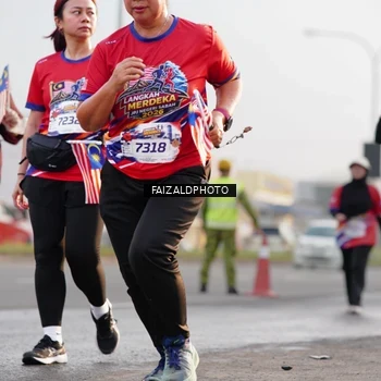 Runner Photo 5982752