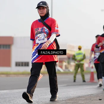 Runner Photo 5982794
