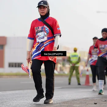 Runner Photo 5982797