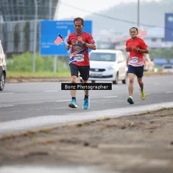 Runner Photo 5982893