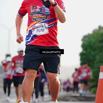 Runner Photo 5982899
