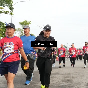 Runner Photo 5983071