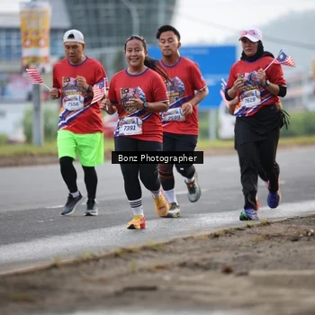 Runner Photo 5983094