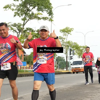 Runner Photo 5983392