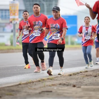 Runner Photo 5983401
