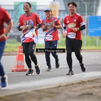 Runner Photo 5983456