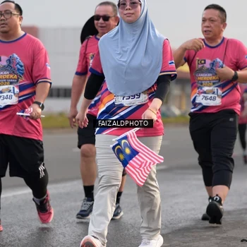 Runner Photo 5983457