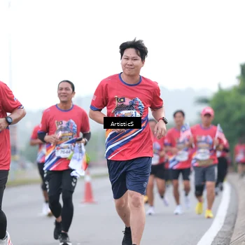 Runner Photo 5983529