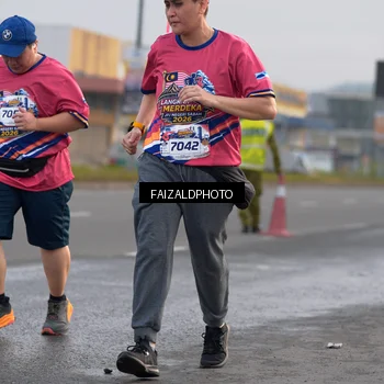 Runner Photo 5983566