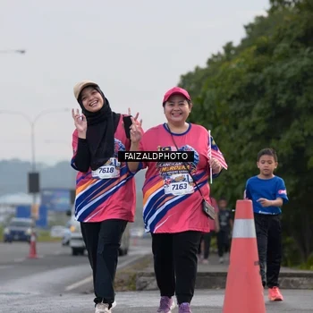Runner Photo 5983645