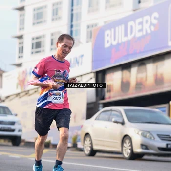 Runner Photo 5983692