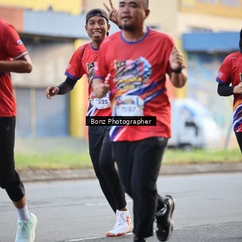 Runner Photo 5983735
